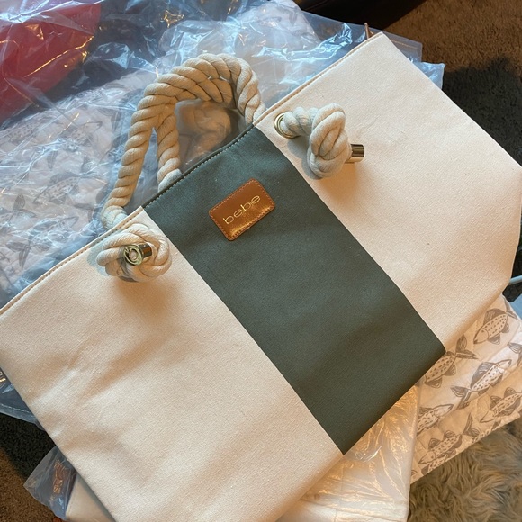 Bebe summer beach tote new - Picture 4 of 4